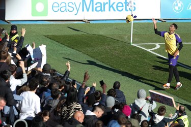 El Real Madrid entrena ante 5 mil 700 aficionados