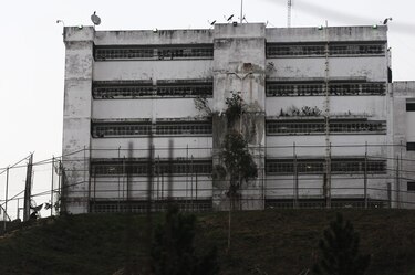 Partido de Machado reporta disparos de militares a reos ‘políticos’ en cárcel venezolana