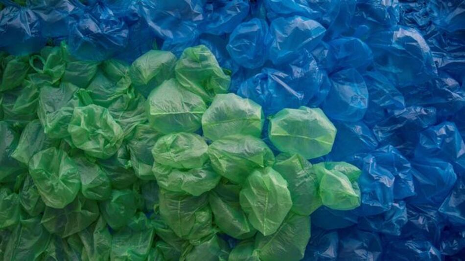 Asamblea aprueba proyecto para que Acodeco imponga multas por uso de bolsas plásticas