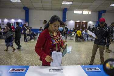 Supremo de Guatemala da vía libre para oficializar resultados electorales