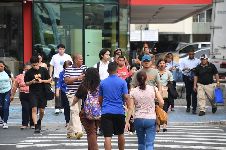 Panamá encabeza el crecimiento regional, ¿por qué no se refleja en más empleos para los panameños?