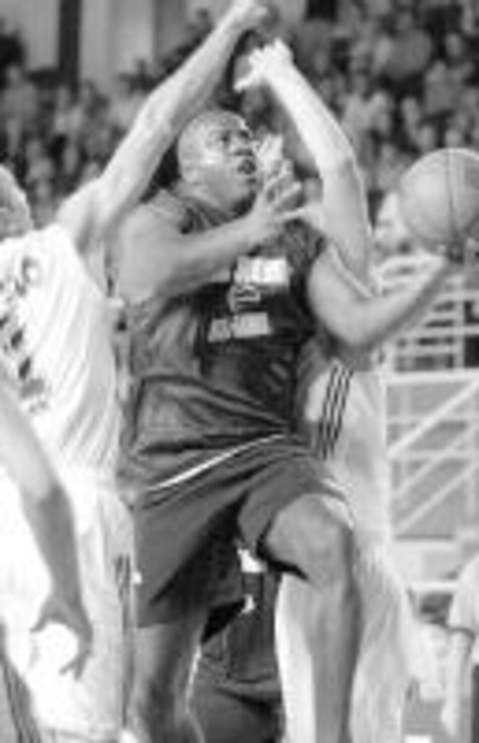 El Real Madrid vence a Magic y sus estrellas