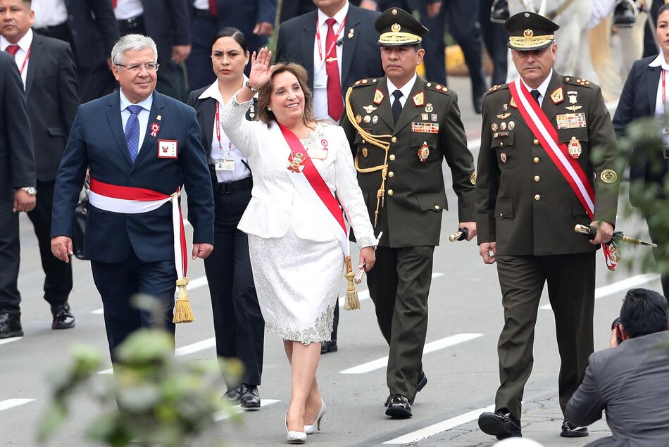 Boluarte llama a la calma a Perú porque ‘no hay nada que tratar’ con Colombia