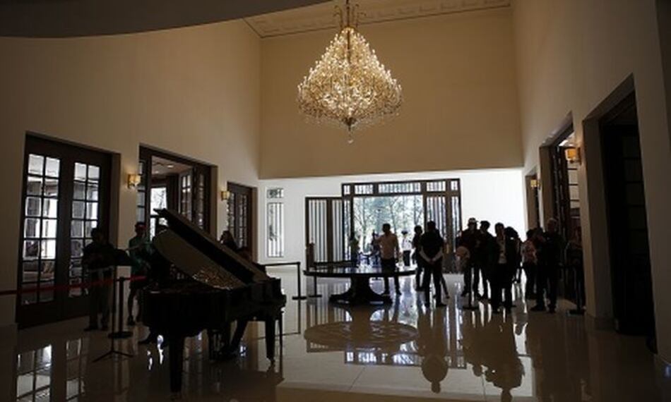 Los Pinos, exresidencia presidencial, abre a los mexicanos