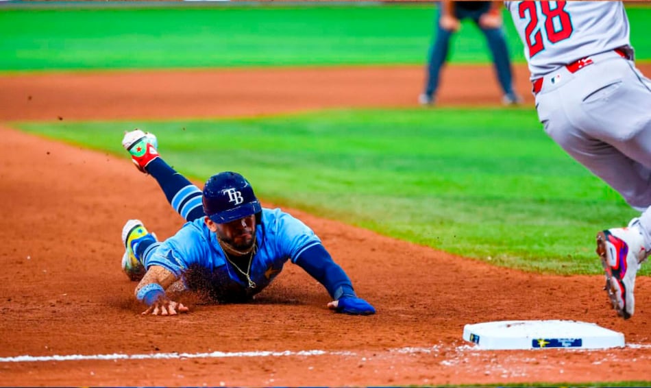 MLB: Panameño Chema Caballero se roba tres bases y produce dos carreras en barrida de los Rays