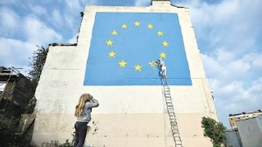 Banksy representa el ‘brexit’ en un mural