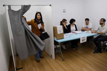 Unos 35.4 millones de argentinos están llamados este domingo a las urnas