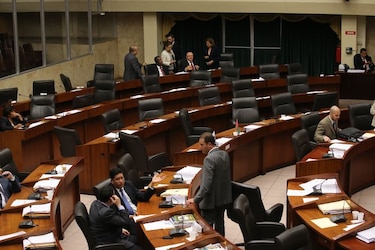 Por falta de quórum suspenden sesión en el pleno de la Asamblea Nacional