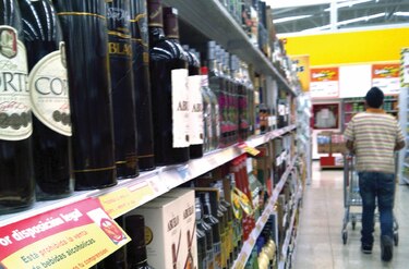 La ‘ley seca’ podría estar impulsando la venta de licor de manera clandestina