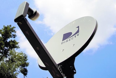AT&T negocia la compra de DirecTV por unos $50 mil millones, según el WSJ