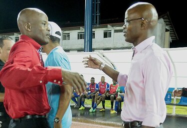 Julio y Jorge Dely Valdés, a dirigir al CD Águila en El Salvador