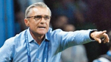 Técnico polaco reconoce derrota ante colombianos