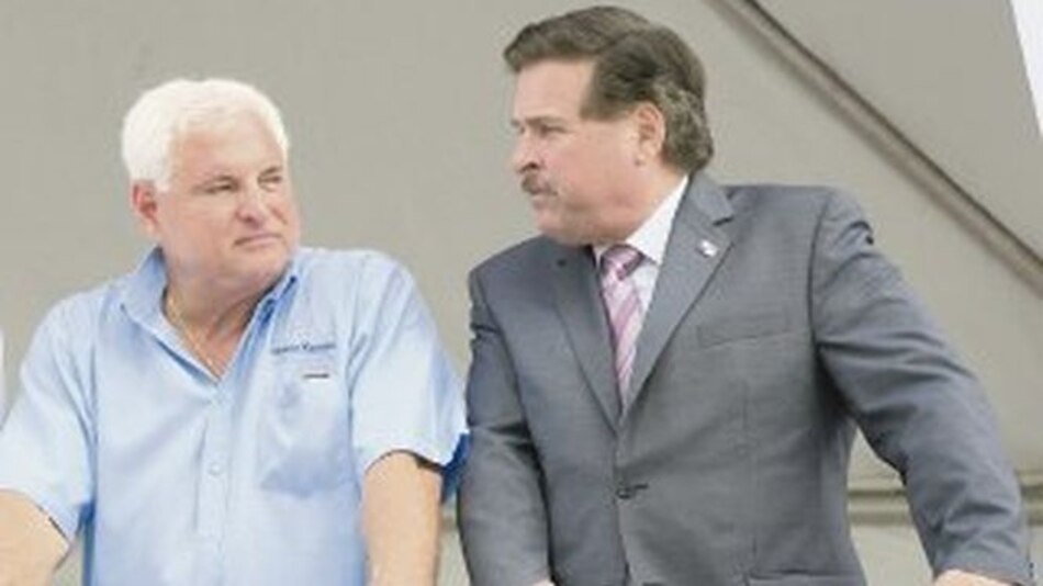 Ricardo Martinelli calla por equipo de espionaje