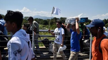 Miles de voluntarios se preparan para recibir ayuda humanitaria en Venezuela