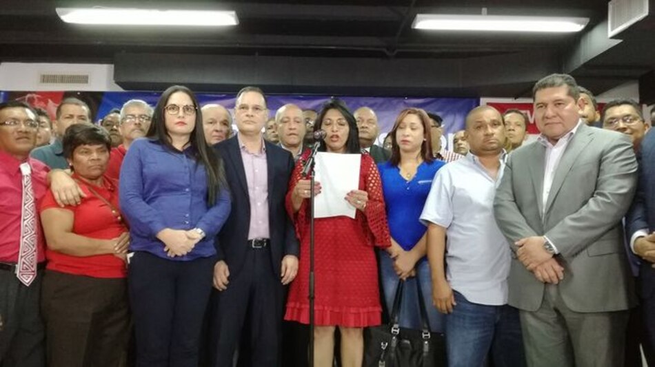 Consejo Directivo y bancada del Partido Revolucionario Democrático acuerdan no ratificar a Moore y Tovar