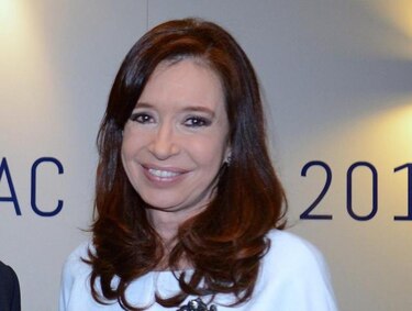 Presidenta de Argentina cancela por enfermedad acto con presidentes