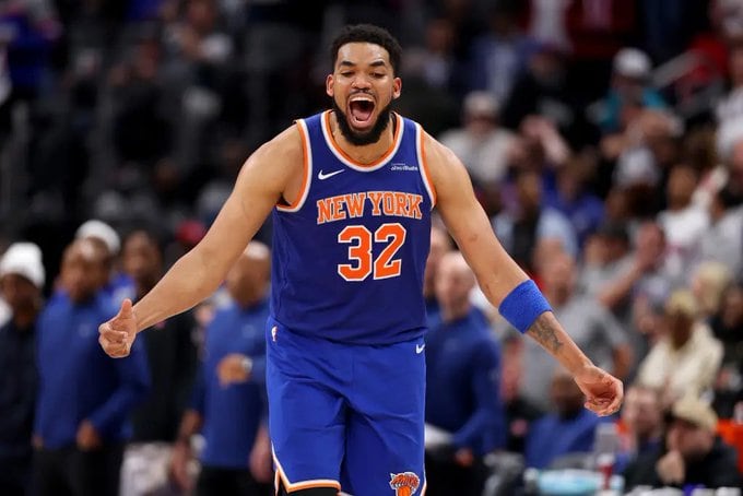 Knicks remontan 17 puntos en el último cuarto para vencer a los Cavaliers en un final épico