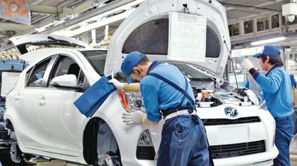 Toyota apuesta al dominio de los modelos híbridos