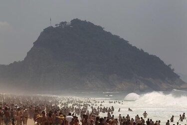 Copacabana está lista para la fiesta de Año Nuevo