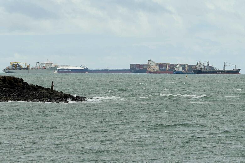 Canal de Panamá: buques hacen fila para cruzar la vía interoceánica