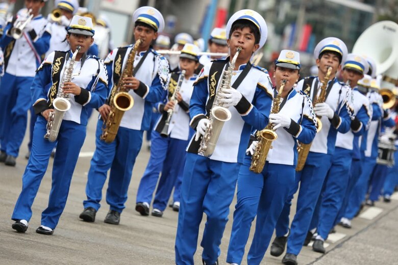 San Miguelito y Betania celebran el 28 de noviembre con coloridos desfiles