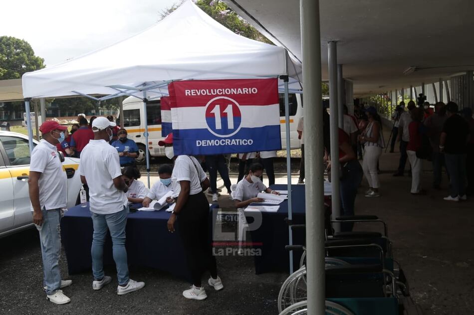 PRD celebra elecciones internas para escoger a unos 4 mil 200 delegados