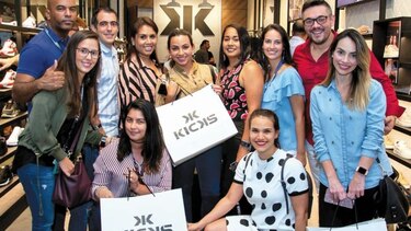 Kicks abre sus puertas en Multiplaza