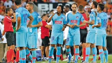 Jugadores de la Liga española se niegan a jugar en EU