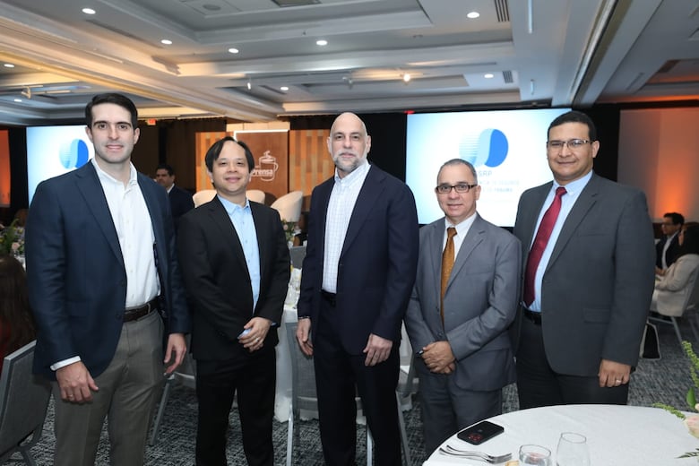 Industria aseguradora ante el reto de innovar con nuevas tecnologías para generar crecimiento