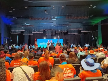 Cambio de banderas: Estos son los dirigentes y candidatos que ahora apoyan a Martín Torrijos