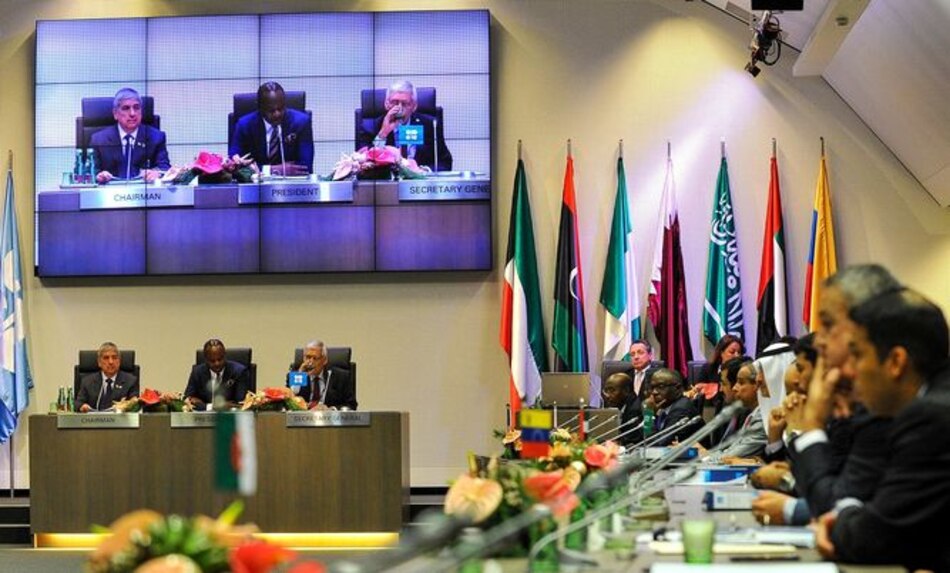 La OPEP no logra superar sus discrepancias para fijar su oferta de crudo