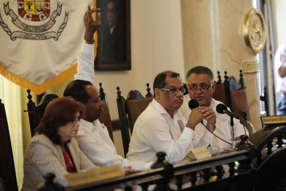 Contratación de buses por parte de la Alcaldía es innecesaria, dice Ortega