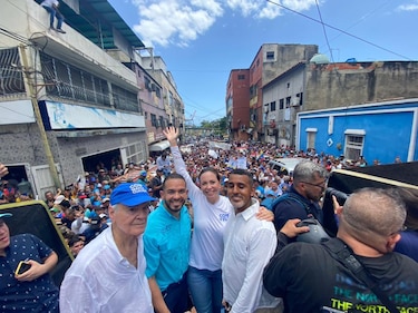 La antichavista María Corina Machado denuncia actos de violencia en una actividad política