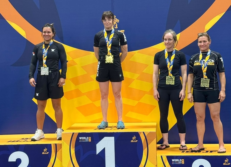 Jennisín Rosanía conquista plata mundial en No-Gi y reafirma su grandeza