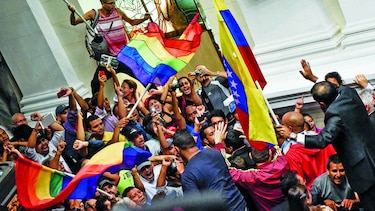 Asamblea venezolana llama a ‘defender la democracia’