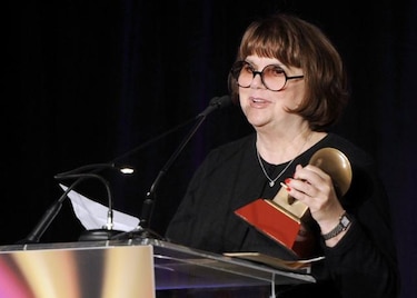 Linda Ronstadt revela que no puede cantar debido al mal de Parkinson
