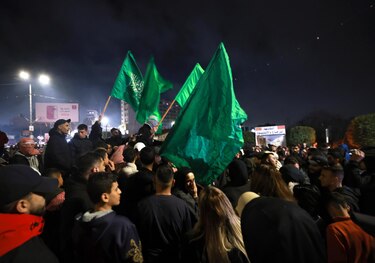Primer día de alto el fuego en Gaza: 3 rehenes israelíes y 90 presos palestinos