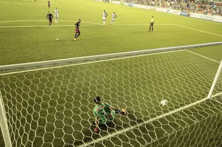 Plaza se llevó el Clásico y los aplausos