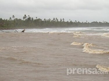 Más de 18 horas de lluvia afectan a la costa abajo de Colón