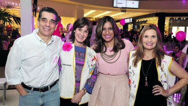 Pink Carpet Fashion Show Event en Altaplaza