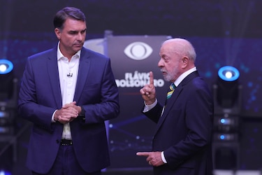Lula y Bolsonaro protagonizan un duro primer debate centrado en sospechas de corrupción