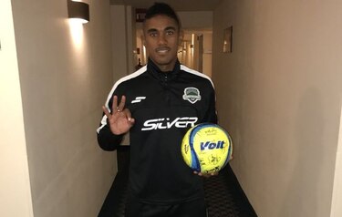 El panameño Edgar Yoel Bárcenas marca un 'hat-trick' en México; aquí sus goles