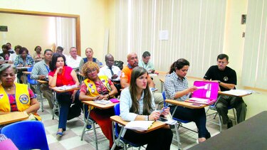 Barco hospital atenderá a 10 mil personas en 10 días