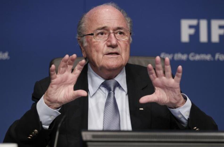 Médico de la FIFA sugiere no jugar el Mundial de Qatar en el verano