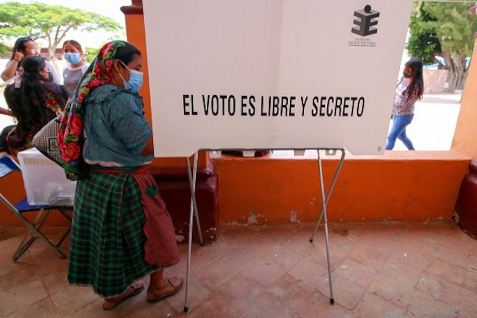Oficialismo gana en cuatro de seis elecciones estatales en México