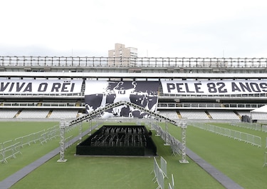 Restos mortales de Pelé serán velados hoy en Santos