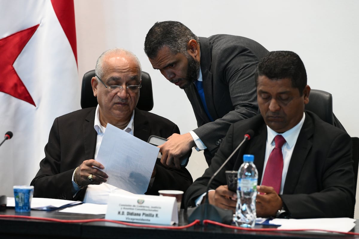 Defensor del Pueblo: el pleno de la Asamblea entra en fase de elección