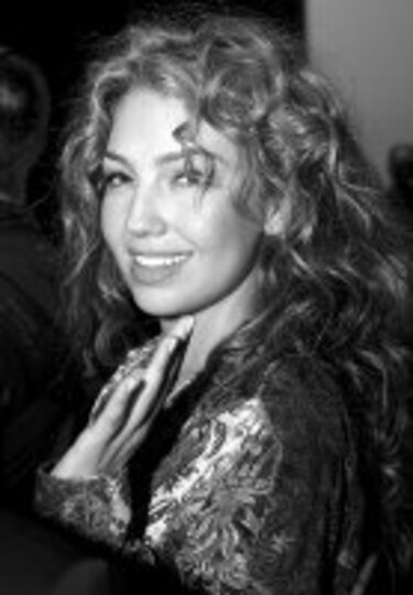 Thalía lanza libro en NY