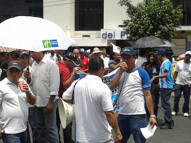 Molinar: ‘Masas enardecidas no son dignas de ser docentes’
