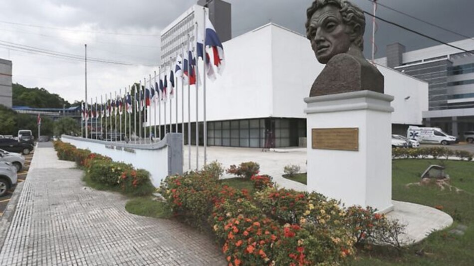 Razones por las que necesitamos una constituyente